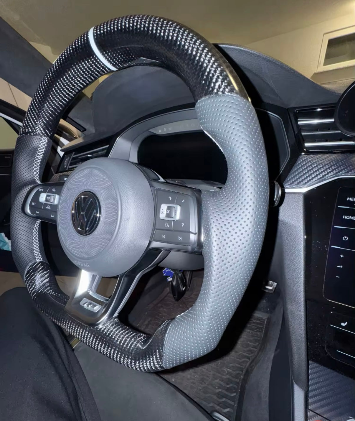 VW GOLF MK7/7.5 Carbon steering wheel white